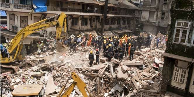 Video Restoran Dua Lantai Ambruk, 29 Tewas