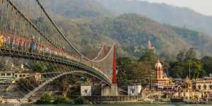 Nekat Rekam Video Tak Senonoh di Jembatan Suci, Turis Wanita Diciduk