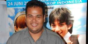 Fahmi Bo Sembuh dari Stroke, Datang ke Lokasi Syuting Naik Motor