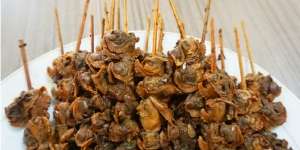 Legitnya Sate Kerang Khas Surabaya