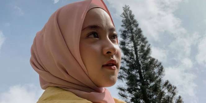 Pamer Wajah Polos, Cantiknya Nissa Sabyan Pakai Hijab Bergo