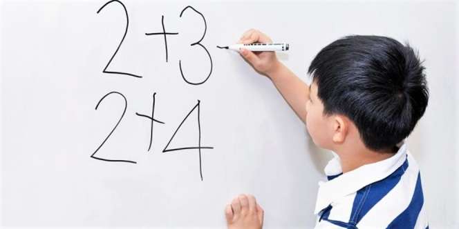 Kerjakan Soal Cerita Matematika, Jawaban Lugas Bocah SD Ini Bikin Tepuk Jidat