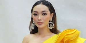 Kangen Suami, Penampilan Rambut Zaskia Gotik Disebut Mirip Lucinta Luna