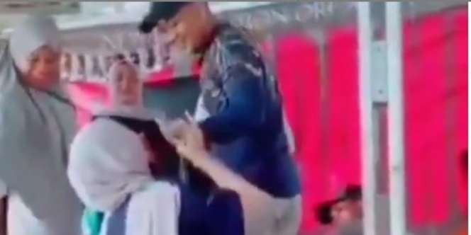 Viral! Istri Rampas Uang Saweran Suami untuk Biduan, Cantiknya Bikin Salfok