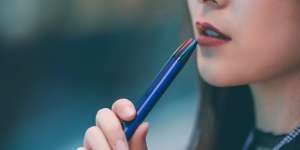 Perokok dan Pengguna Vape Lebih Rentan Terinfeksi Gejala Covid-19