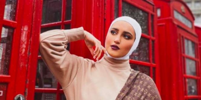 Sejarah Busana Turtleneck, Model Baju Tak Lekang Zaman