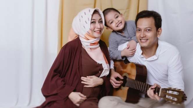 Cerita Mendebarkan Kelahiran Anak Kedua Fedi Nuril: `Waktu Serasa Berhenti`