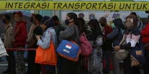 Penumpang KRL Diminta Tak Pakai Masker Scuba dan Buff, Kenapa?