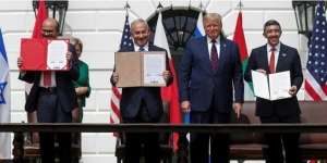 UEA & Bahrain Berdamai dengan Israel, 13 Rudal Meledak 
