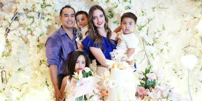 Sang Anak Kegirangan Diajak Makan Bareng Nia Ramadhani, Kok Bisa?