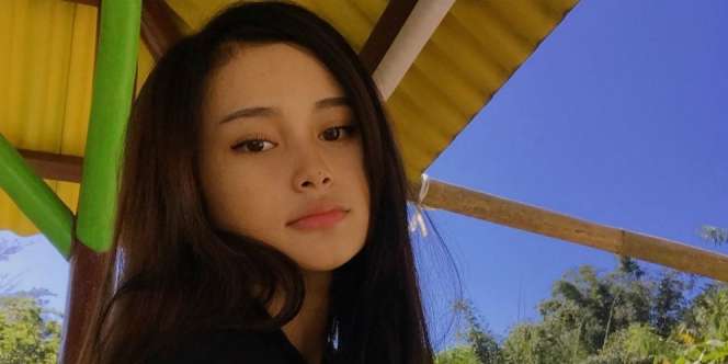 Potret Cantik Liya Zeftian, Selebgram yang Viral karena Foto KTP