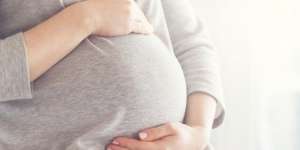 Ingin Anak Laki-Laki, Pria Ini Bedah Perut Istri Untuk Pastikan Kelamin Bayinya
