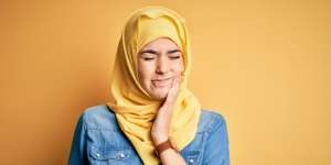 Cara Mengatasi Sakit Gigi Dengan Pijat Khusus