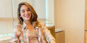 Usai Terseret Kasus Prostitusi, Hana Hanifah Jualan Bandeng