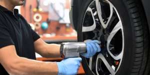 Tips Perawatan Ban Mobil Agar Selalu Optimal, Jangan Cuma Pas Bocor Saja!