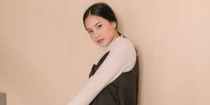 Rilis Single Ruang Bahagia, Curhat Influencer Hanggini Jalani Hubungan Posesif