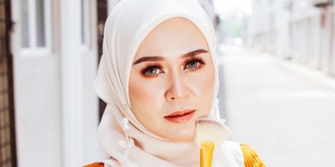 Sesuaikan Tampilan Wajah dengan 5 Jenis Foundation Ini