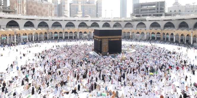 Umroh Dibuka Bertahap, Jemaah Dapat Waktu Maksimal 3 Jam Sehari