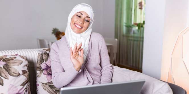 4 Tips Berpenampilan Menarik Ketika Hangout atau Kencan Virtual