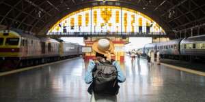 4 Inspirasi Padu Padan Ketika Memakai Backpack