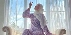 Tampil Bercadar, Dinda Hauw Bicara Tentang Hijrah