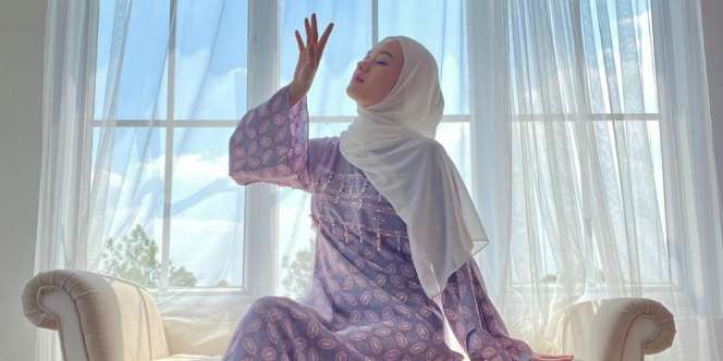 Tampil Bercadar, Dinda Hauw Bicara Tentang Hijrah