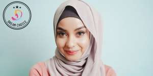 Tanpa Perlu ke Salon, Jaga Kesegaran Rambut Berhijab Ternyata Gampang Banget