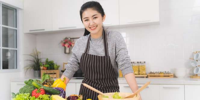 Rasa Tak Terlupakan: Kunci Siasati Makanan Tetap Istimewa Saat di Rumah Aja