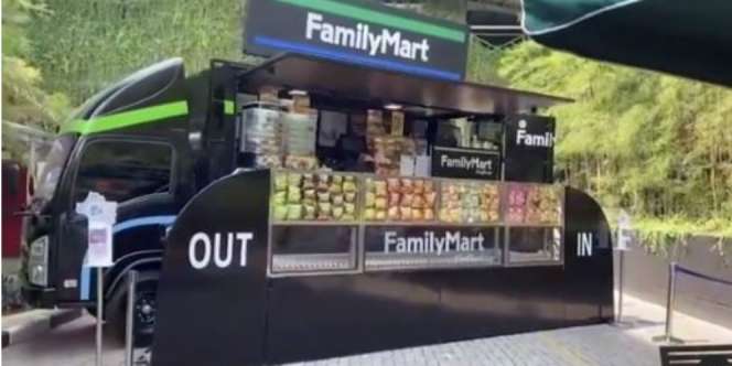 Food Truck Family Mart Bikin Netizen Penasaran