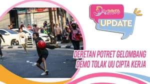 Deretan Potret Gelombang Demo Tolak UU Cipta Kerja