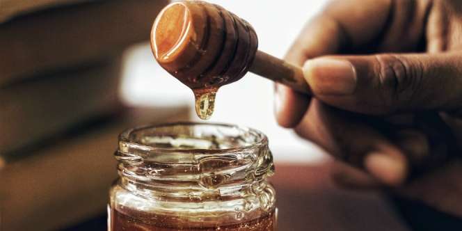 Madu yang Sudah Disimpan Lama Mengkristal? Jangan Langsung Dibuang