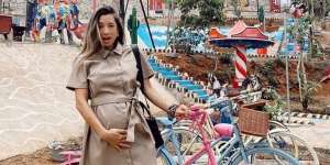 Cantik Mempesona Potret Jennifer Bachdim Hamil Anak Ketiga