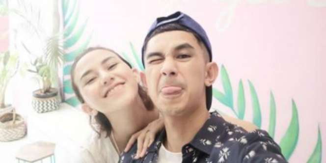 Jelang 5 Tahun Pernikahan, Dahlia Poland Melahirkan Anak Ketiga