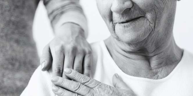 Merinding, Cucu Mengaku Lihat Arwah Nenek di Hari Pertama Anak Sekolah