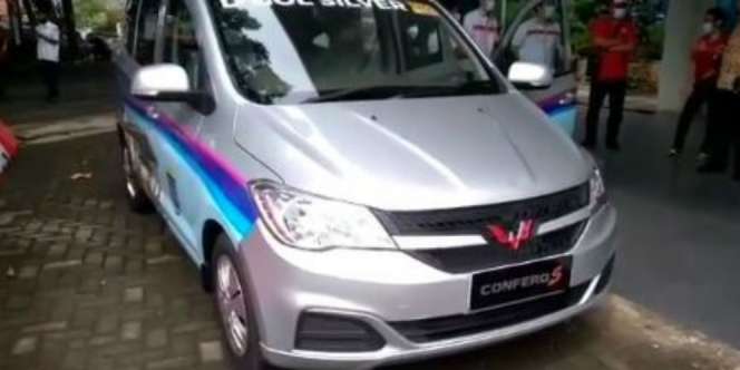 Wuling Jadi Angkot Ber-AC di Depok