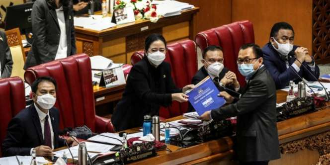 Naskah Final UU Cipta Kerja Rampung, Halaman Menciut Karena Ganti Ukuran Kertas