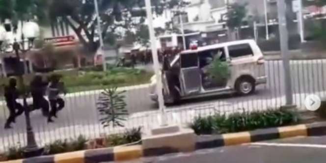 Polda Amankan 4 Penumpang Ambulans yang Viral Ditembaki, Nyaris Tabrak Petugas