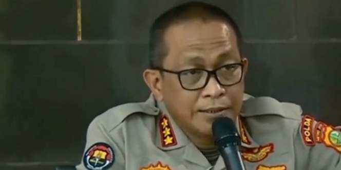 Polisi: Ambulans yang Diamankan Saat Demo Omnibus Law Diduga Pasok Batu Perusuh