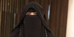 Selain Santet, Indadari Juga Dikirim Kain Kafan Berbentuk Pocong