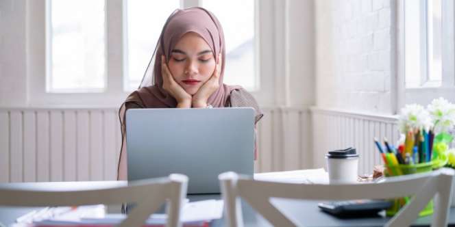 INFOGRAFIS: Tips Atasi Stres karena Terlalu Lama di Rumah