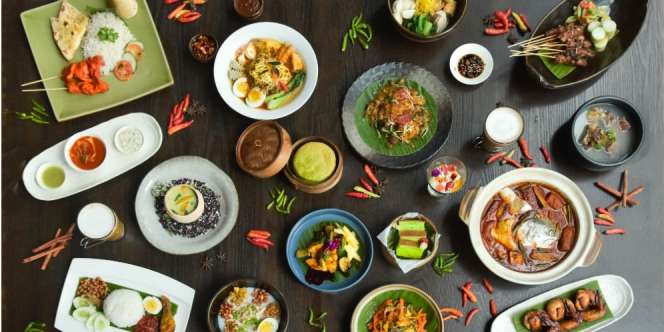 Makan Sepuasnya Hidangan Kaki Lima Singapura di Hotel Berbintang