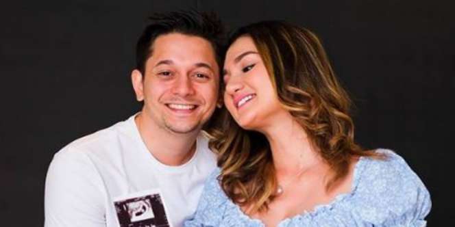 Istri Andrew Andika Hamil Anak Pertama Usai 3 Tahun Penantian