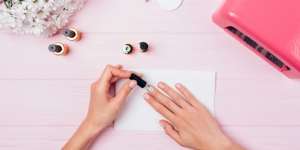 6 Tips Mengaplikasikan Cat Kuku Agar Lebih Tahan Lama