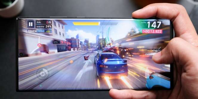 Melihat Kemampuan Samsung Note 20 Ultra Dipakai Main Game