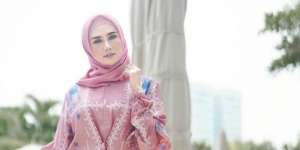 Mulan Jameela Geleng-Geleng Kepala Melihat Tingkah Shafeea
