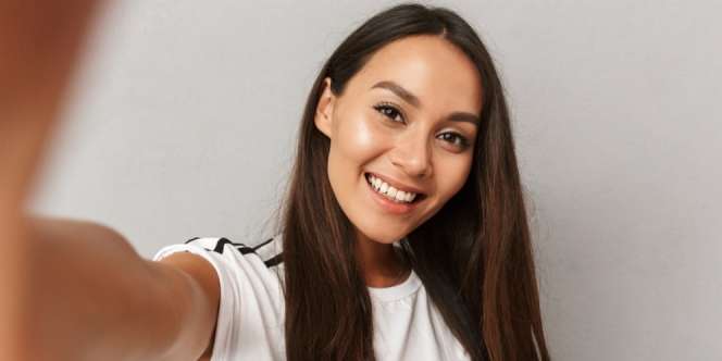 Cocok buat Ngevlog, Sony Kamera Digital ZV-1 Hadir dengan Warna Putih