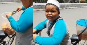 Perjuangan Haiqal, Jual Kue Sejak Subuh Demi Bertahan Hidup Akibat Covid