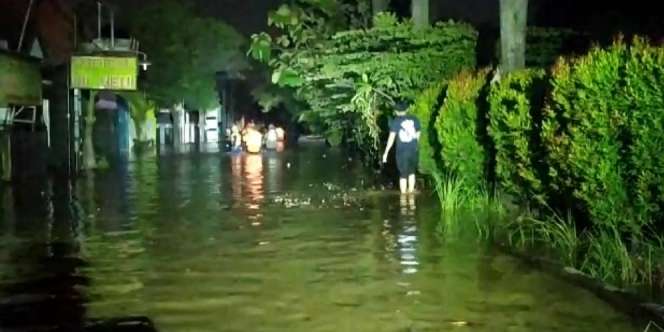 Banjir Kiriman Rendam Komplek Perumahan Bojongkulur