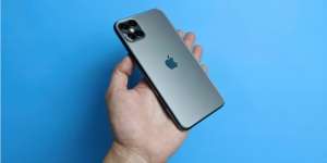Hasil Tes Jatuh iPhone 12 Bikin Kaget