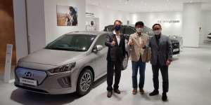 Hyundai Buka Showroom Anyar, Pelanggan Bisa Betah Nih!